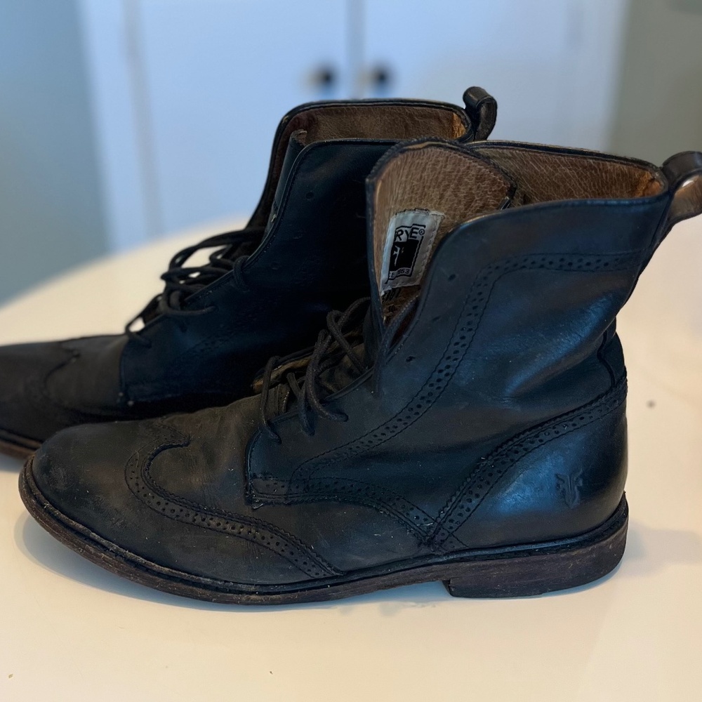 Frye Black Brogue Wingtip Boots (Size 10)
